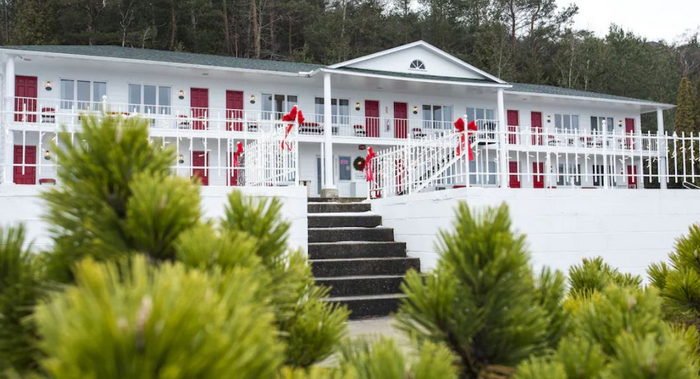 Bay Inn of Petoskey (Christiannasborg Motel) - From Web Listing